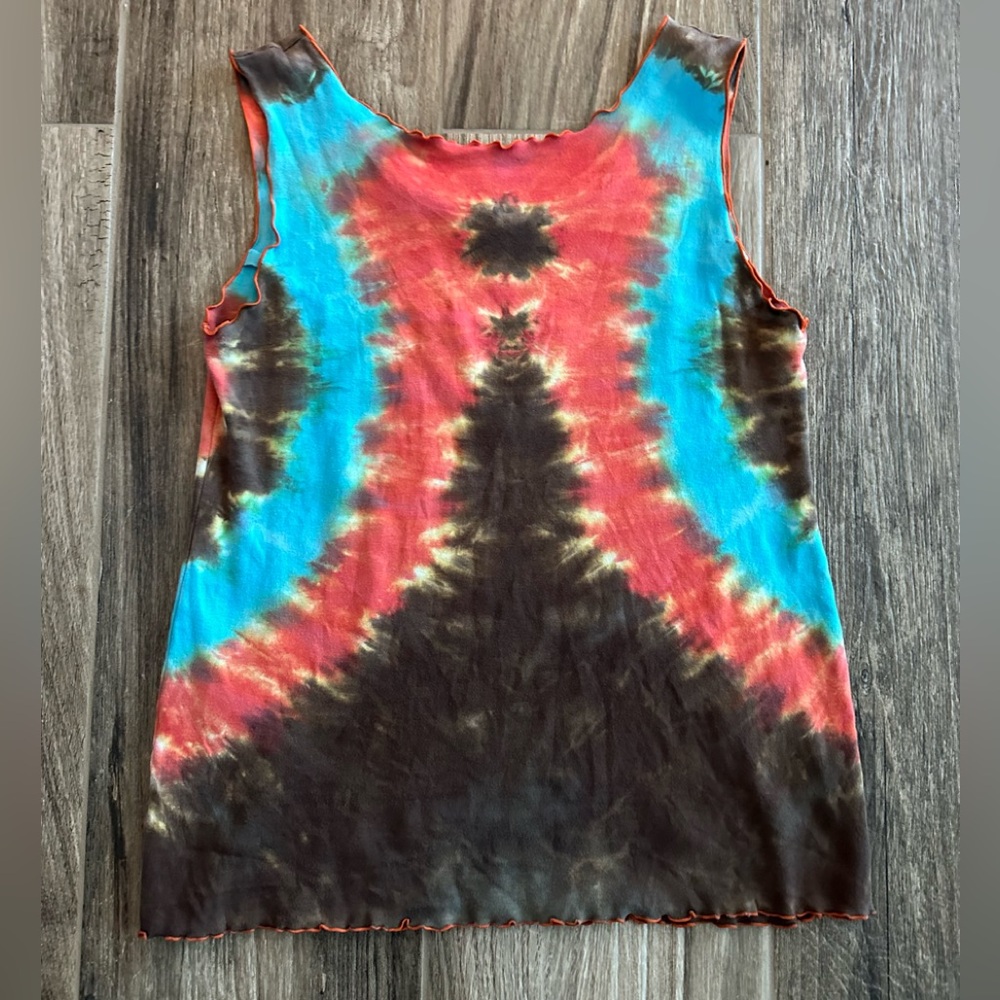 Tie Dye Heart Tank - Picture 3 of 3
